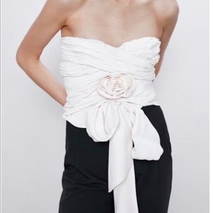 NWT Zara Cream Strapless Top with Floral shape